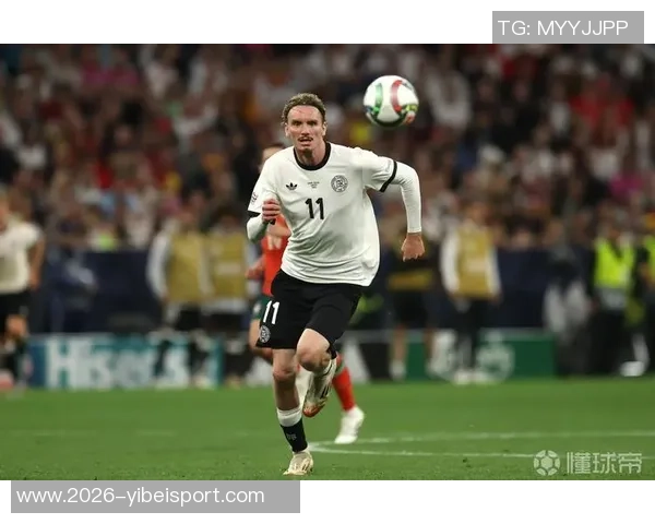 法尔克透露拜仁欲续约凯恩并关注巴甲前锋维托尔的转会可能性