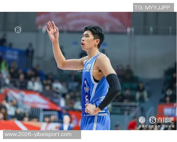 邹阳第二节狂飙18分半场8投全中三分4中4展现超强状态